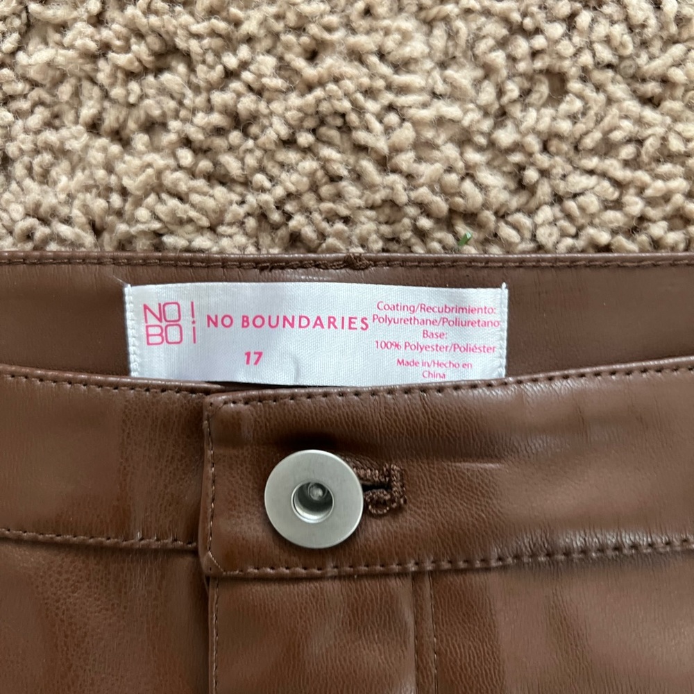 NB FAUX LEATHER pant size 17
